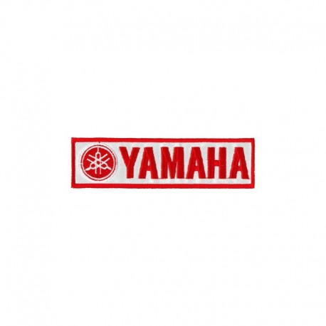 Letras rojas de Yamaha
