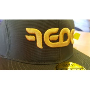 Black / Yellow Cap Detail